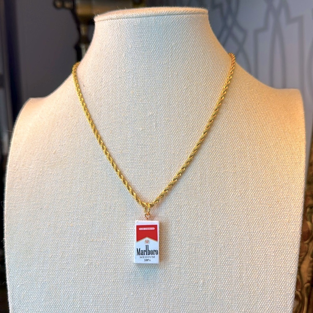 Marb Cigs on 18kt gold plated chain